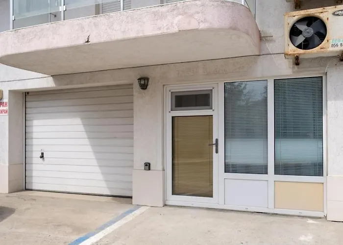 Treti Mart South Lägenhet