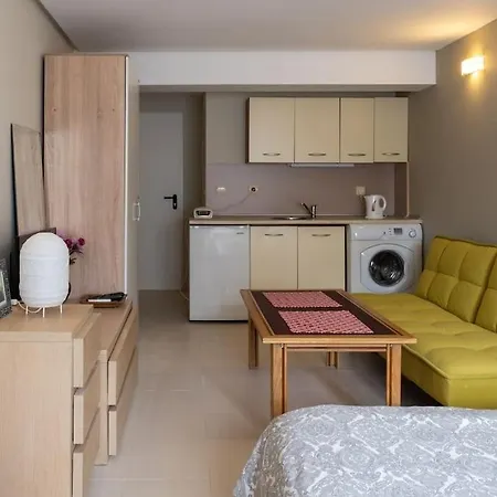 Treti Mart South Apartment