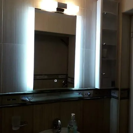 Treti Mart South Apartment