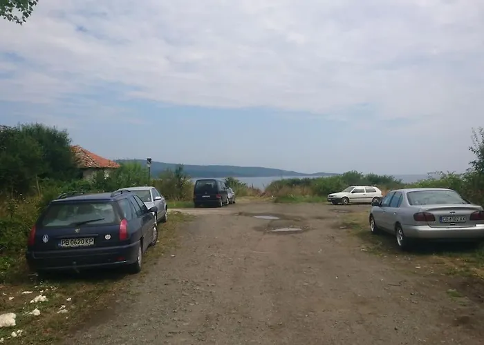 Treti Mart South Апартамент *