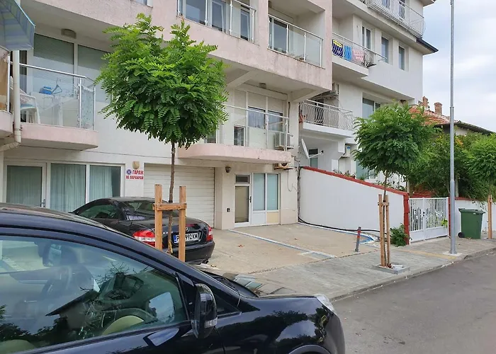 Апартамент Treti Mart South *
